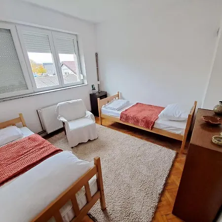 Apartament Aurora *