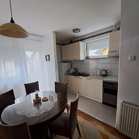 Aurora Apartament